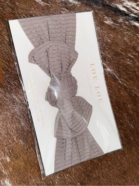 Lou Lou & Company Taupe Ribbed Knot Headwrap